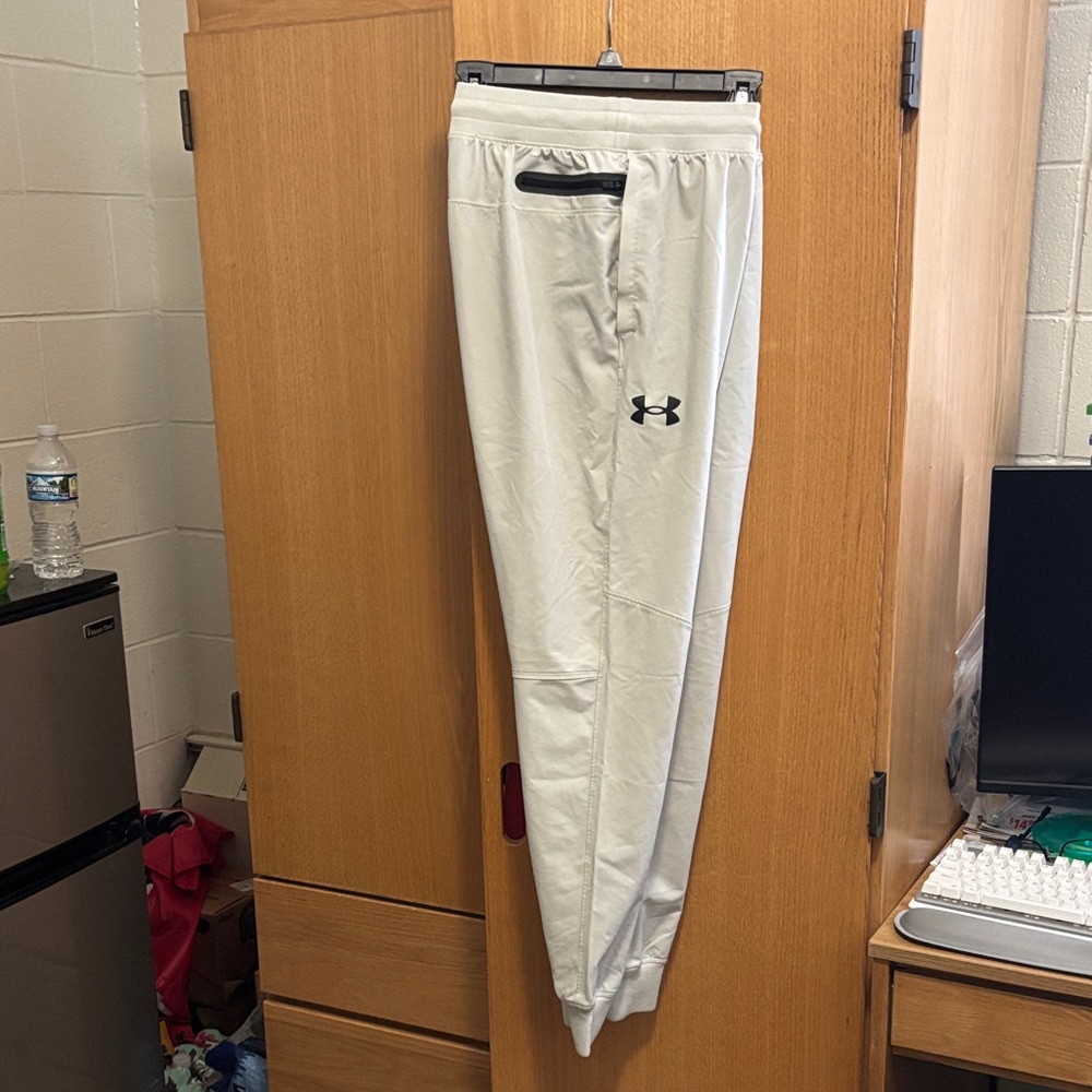 Under Armour Men's unstoppable jogger